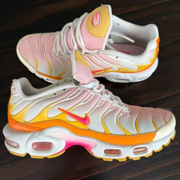 Nike Shoes - Size 7.5 -Nike Air Max Plus Hyper Pink Sail Orange Solar Flare DX2673-100 Women